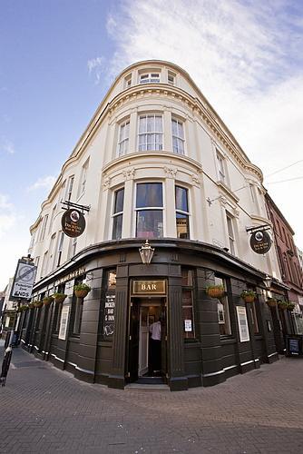 The Dickens Bar & Inn Scarborough Exteriör bild